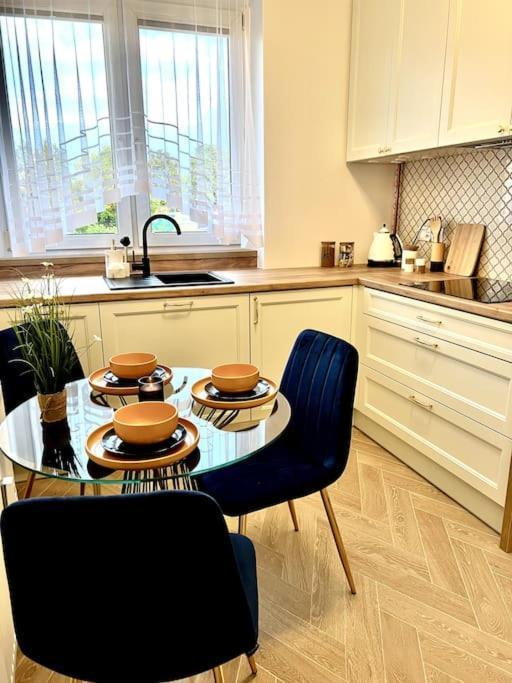 B&W Luxurious Apartment In The Heart Of Wrocław Kültér fotó